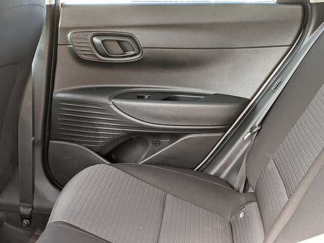 Hyundai I20 1.0T GDi 48V MHD SE Connect 5dr White