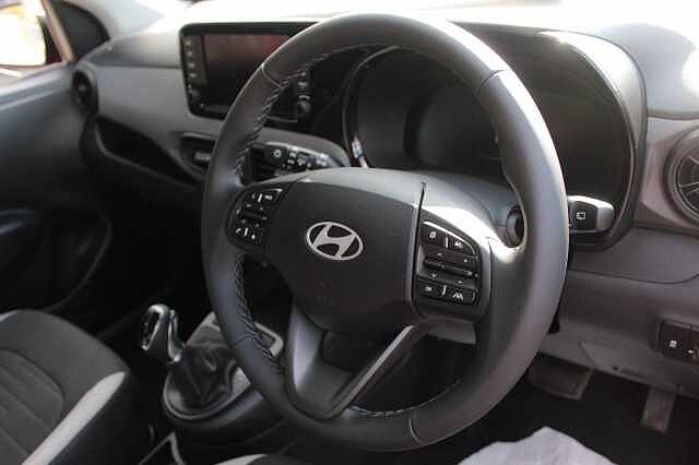 Hyundai I10 1.0 [63] Advance 5dr Auto [Nav] Red