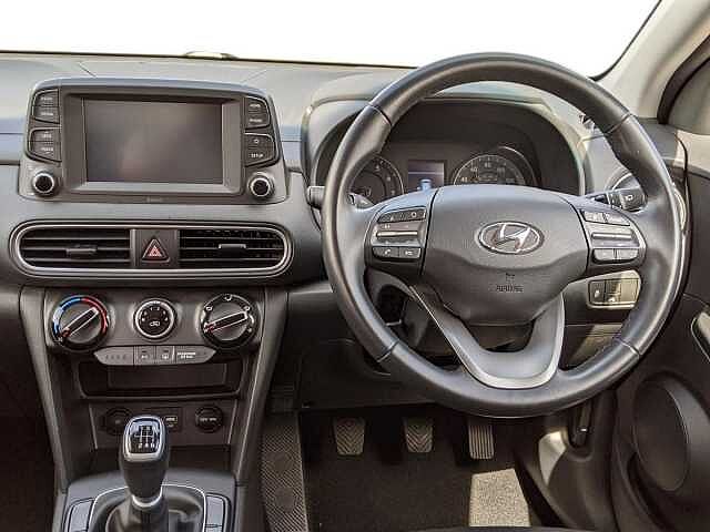 Hyundai KONA 1.0T GDi Play Edition 5dr Red