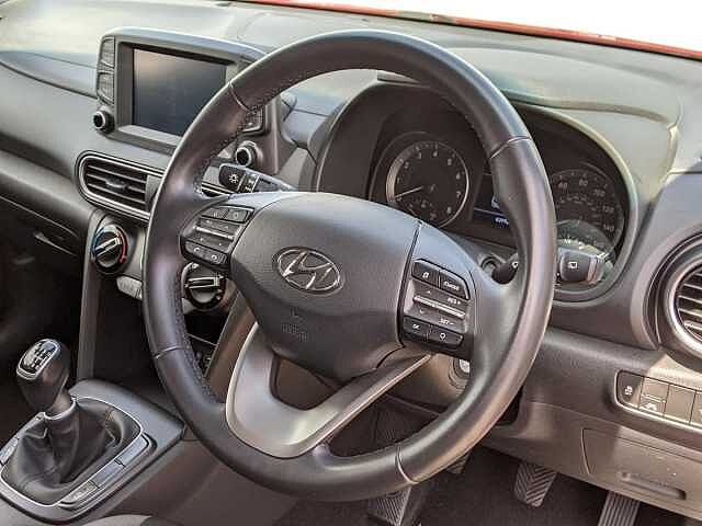 Hyundai KONA 1.0T GDi Play Edition 5dr Red