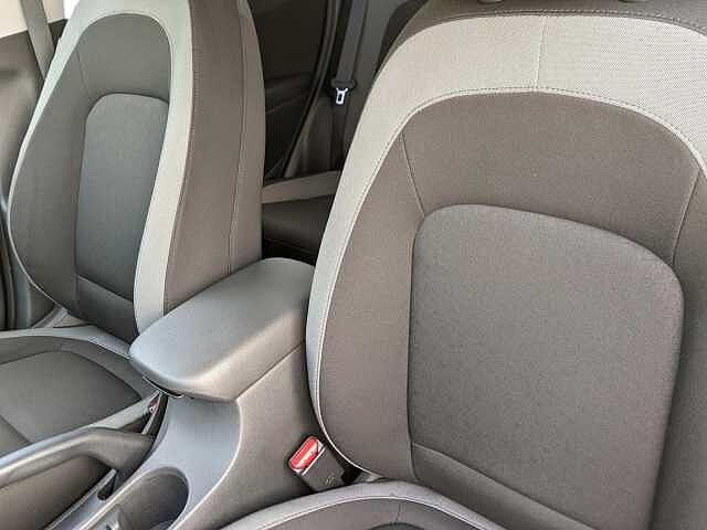 Hyundai KONA 1.0T GDi Play Edition 5dr Red