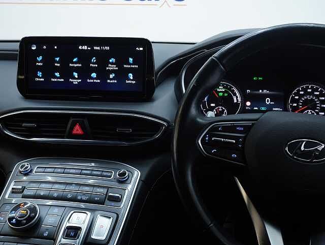 Hyundai SANTA FE 1.6 T-GDi 13.8kWh Premium SUV 5dr Petrol Plug-in Hybrid Auto 4WD Euro 6 (s/s) (2 Black