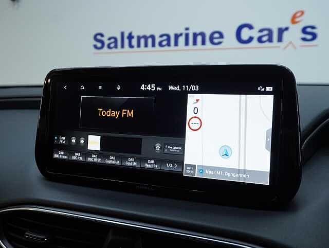 Hyundai SANTA FE 1.6 T-GDi 13.8kWh Premium SUV 5dr Petrol Plug-in Hybrid Auto 4WD Euro 6 (s/s) (2 Black