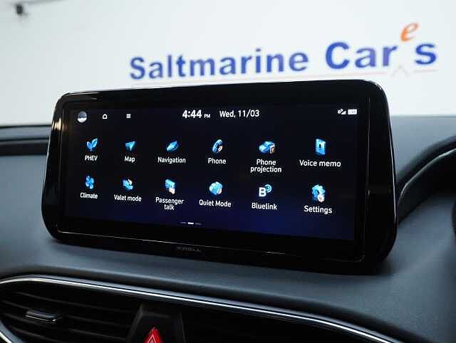 Hyundai SANTA FE 1.6 T-GDi 13.8kWh Premium SUV 5dr Petrol Plug-in Hybrid Auto 4WD Euro 6 (s/s) (2 Black