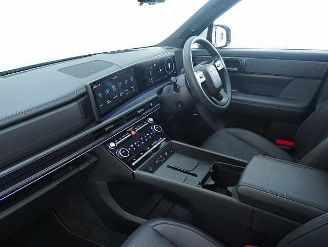 Hyundai SANTA FE 1.6T Calligraphy SUV 5dr Petrol Hybrid Auto 4WD Euro 6 (s/s) (7Seat) (239 ps) Typhoon Silver