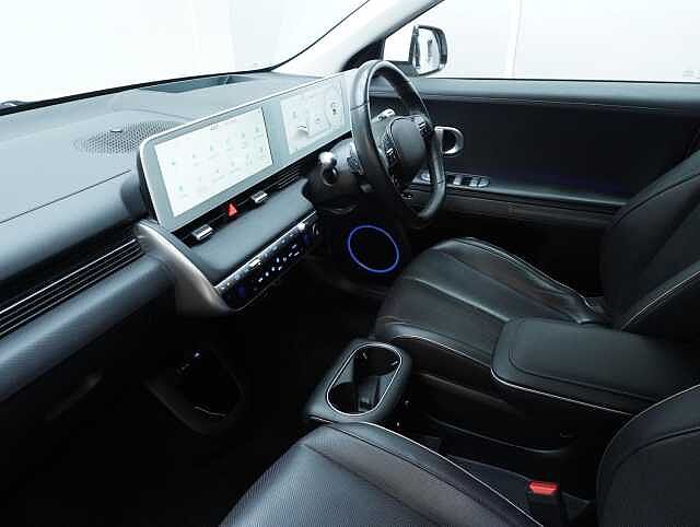 Hyundai IONIQ 5 73kWh Ultimate Hatchback 5dr Electric Auto AWD (305 ps) Tech Pack and Eco Pack Atlas White