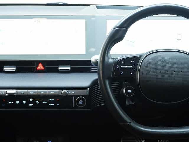 Hyundai IONIQ 5 73kWh Ultimate Hatchback 5dr Electric Auto AWD (305 ps) Tech Pack and Eco Pack Atlas White