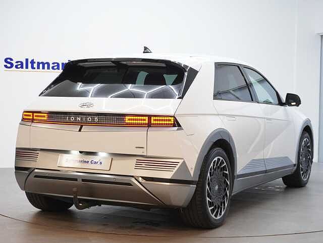 Hyundai IONIQ 5 73kWh Ultimate Hatchback 5dr Electric Auto AWD (305 ps) Tech Pack and Eco Pack Atlas White