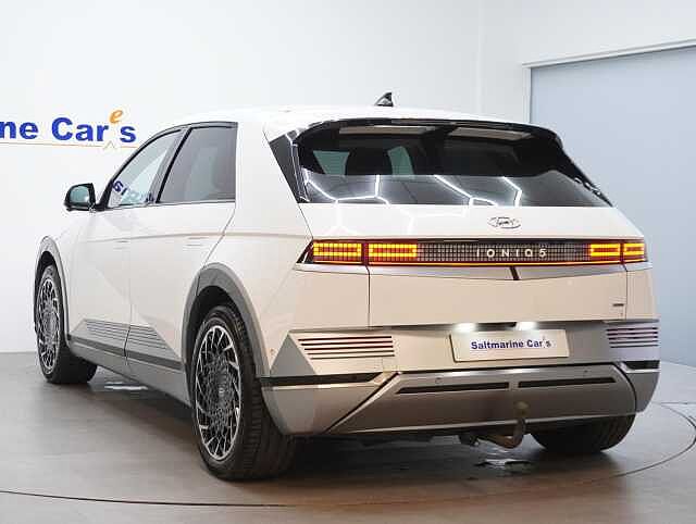 Hyundai IONIQ 5 73kWh Ultimate Hatchback 5dr Electric Auto AWD (305 ps) Tech Pack and Eco Pack Atlas White