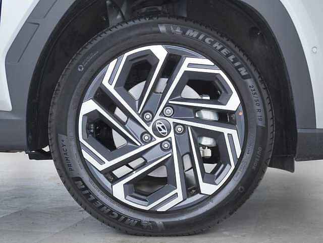 Hyundai TUCSON 1.6T Ultimate SUV 5dr Petrol Hybrid Auto Euro 6 (s/s) (239 ps) Shmmering Silver