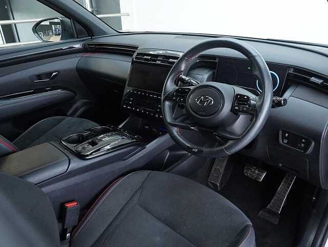 Hyundai TUCSON 1.6 h T-GDi N Line SUV 5dr Petrol Hybrid Auto Euro 6 (s/s) (230 ps) Atlas White