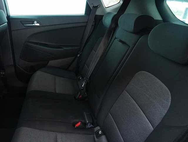 Hyundai TUCSON 1.6 T-GDi SE Nav SUV 5dr Petrol DCT Euro 6 (s/s) (177 ps) Platinum Silver