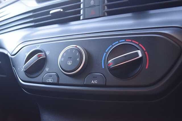 Hyundai I20 1.0T GDi 90 Black Line 5dr White