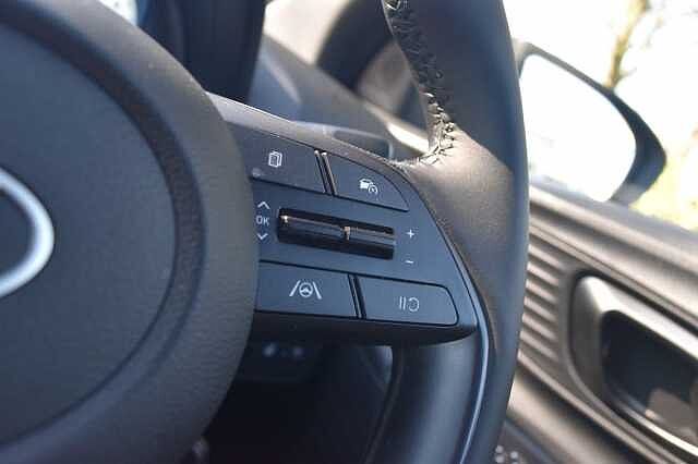 Hyundai I20 1.0T GDi 90 Black Line 5dr White