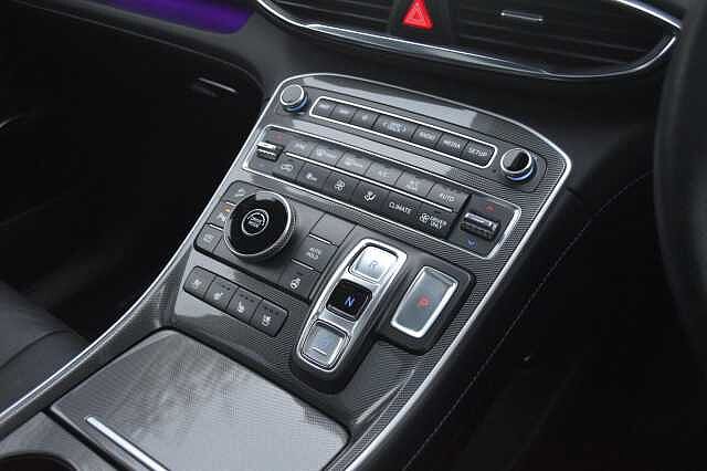 Hyundai SANTA FE 1.6 TGDi Hybrid Ultimate 5dr Auto White