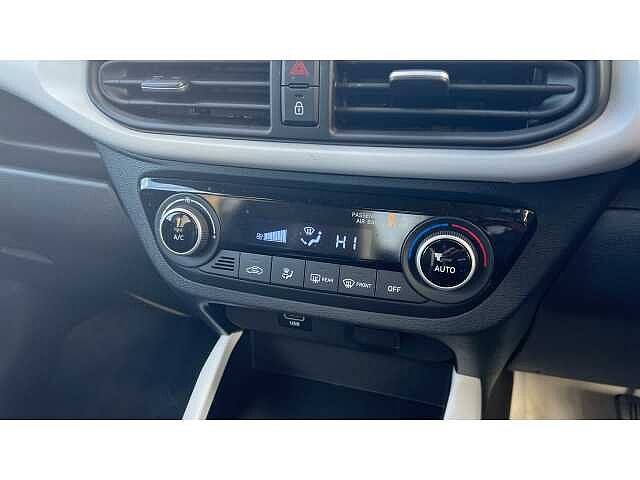 Hyundai i10 I10 1.2 MPi Premium 5dr Auto