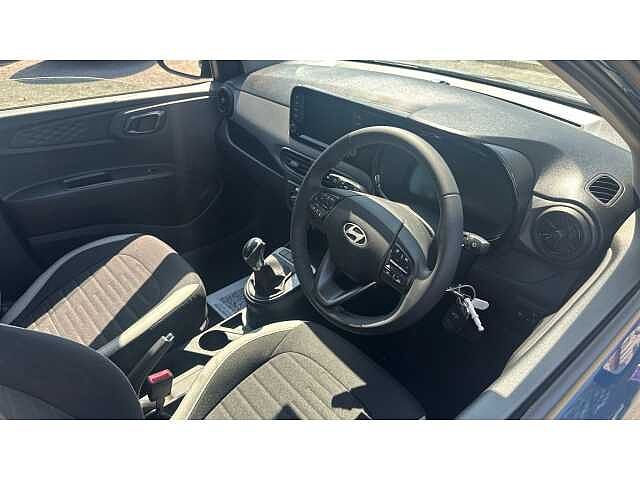 Hyundai I10 i10 5Dr HAT 1.0 MPi 67ps Advance AU Vibrant Blue