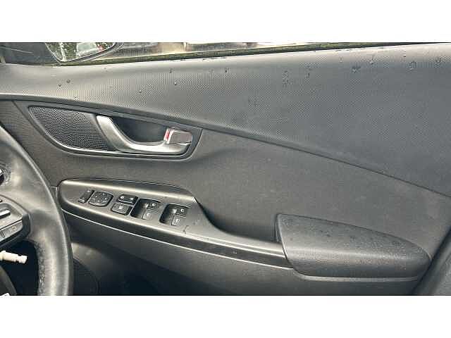 Hyundai KONA KONA 1.6 GDi Hybrid SE Connect 5dr DCT Grey
