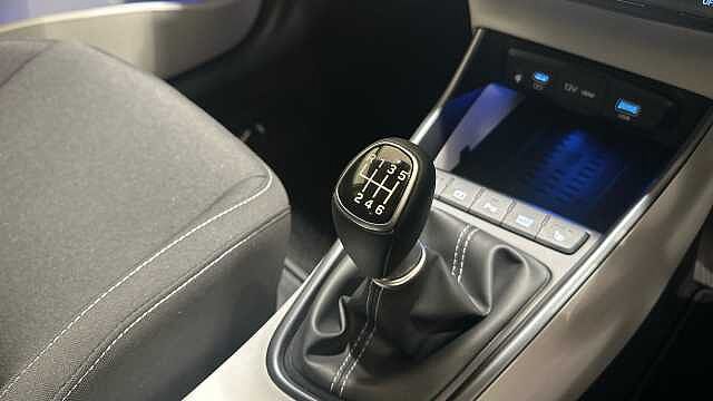 Hyundai I20 i20 5Dr HAT 1.0 T-gdi 90ps Tech Line Phantom Black