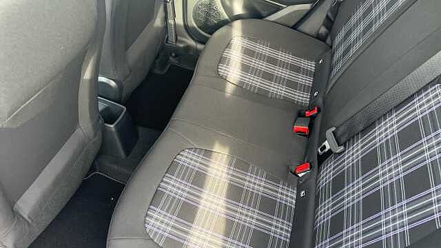 Hyundai i10 i10 5Dr HAT 1.2 MPi 79ps Premium NAV AU