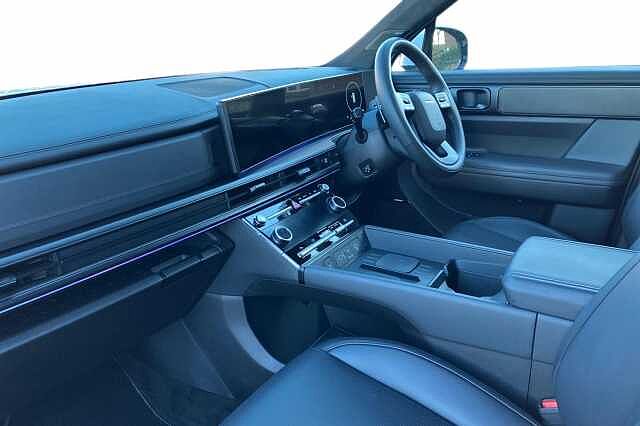 Hyundai SANTA FE CALLIGRAPHY White