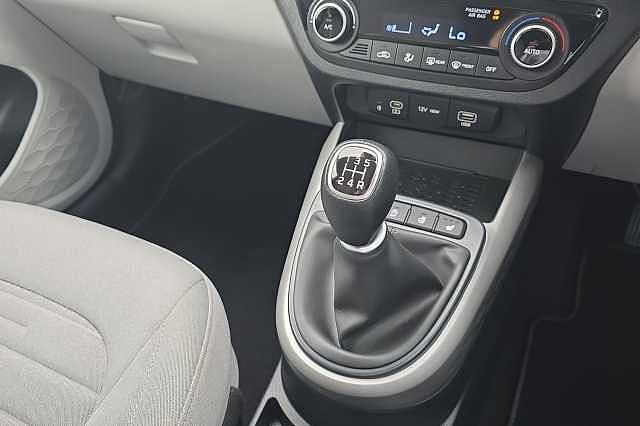 Hyundai I10 PREMIUM Black