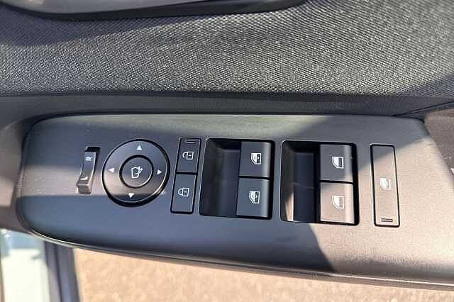 Hyundai KONA ADVANCE Green