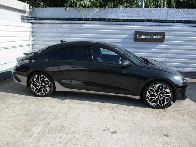 Hyundai IONIQ 6 ELECTRIC SALOON 168kW Premium 77kWh 4dr Auto Digital Green