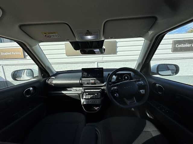 Hyundai INSTER 85kW 02 49kWh 5dr Auto White