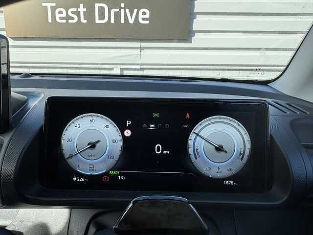 Hyundai INSTER 85kW 02 49kWh 5dr Auto White