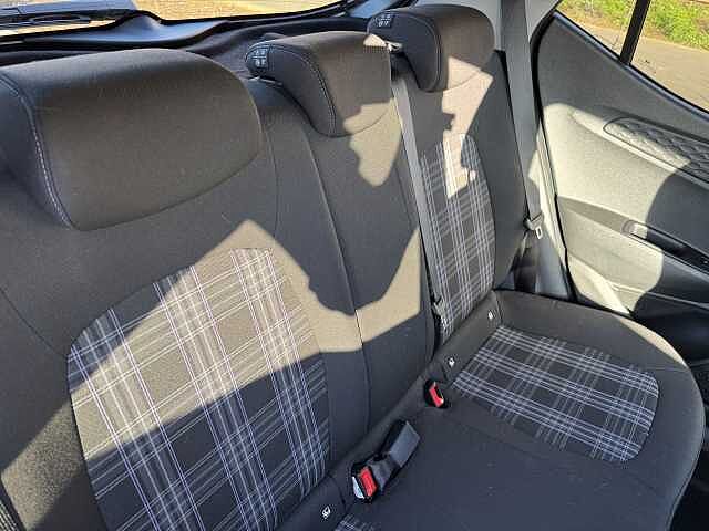 Hyundai i10 1.2 [79] Premium 5dr [Nav]