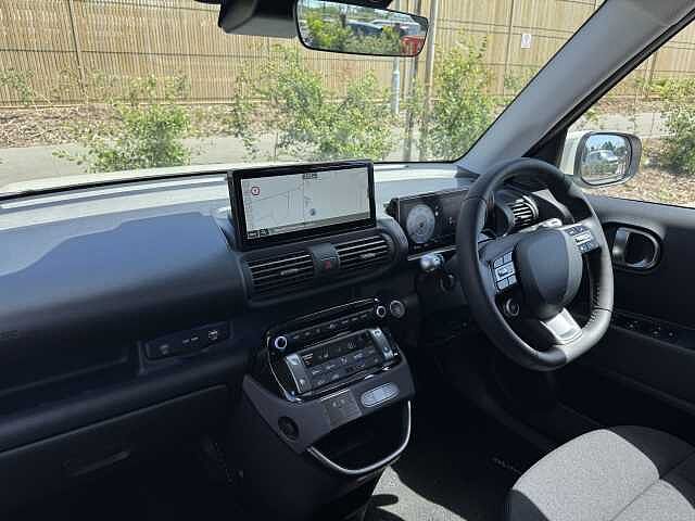 Hyundai INSTER 85kW 02 49kWh 5dr Auto Beige