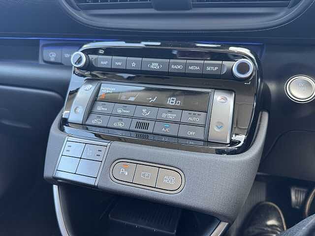 Hyundai INSTER 85kW 02 49kWh 5dr Auto Beige