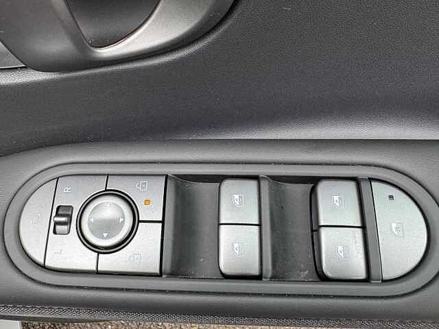 Hyundai IONIQ 5 239kW Ultimate 84 kWh 5dr AWD Auto Black