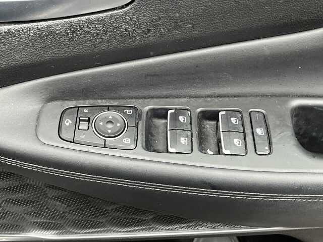 Hyundai SANTA FE 1.6 TGDi Hybrid Ultimate 5dr 4WD Auto Grey