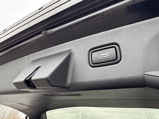 Hyundai TUCSON 1.6T Plug-in Hybrid Ultimate 5dr Auto Black