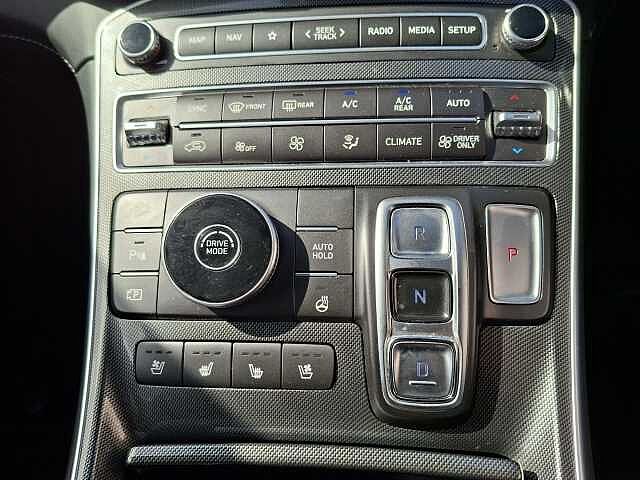 Hyundai SANTA FE 1.6 TGDi Hybrid Ultimate 5dr Auto Green