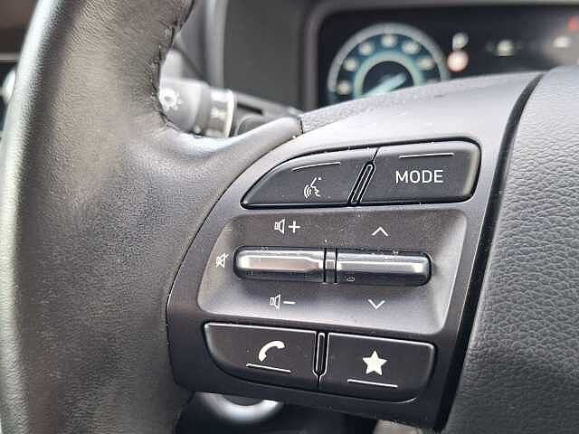 Hyundai KONA 1.6 GDi Hybrid Premium 5dr DCT Blue