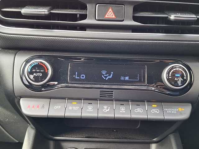 Hyundai KONA 1.6 GDi Hybrid Premium 5dr DCT Blue