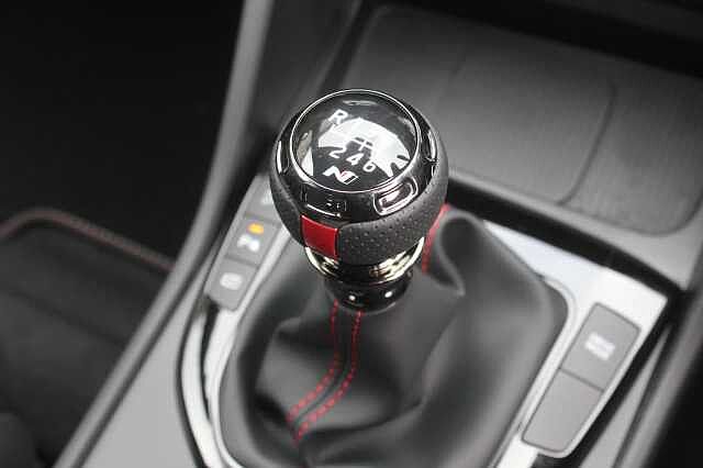 Hyundai TUCSON 1.6T N Line 5dr White