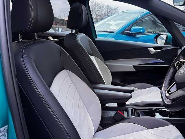 Volkswagen ID.3 Pro Performance 58kWh Family Auto 5dr