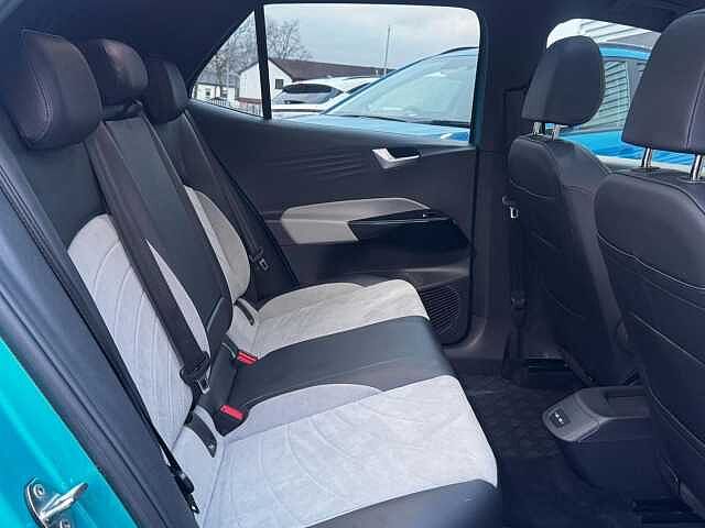 Volkswagen ID.3 Pro Performance 58kWh Family Auto 5dr