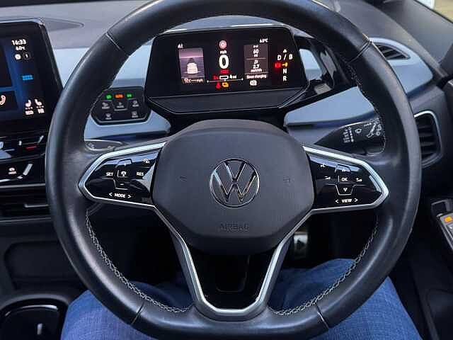Volkswagen ID.3 Pro Performance 58kWh Family Auto 5dr