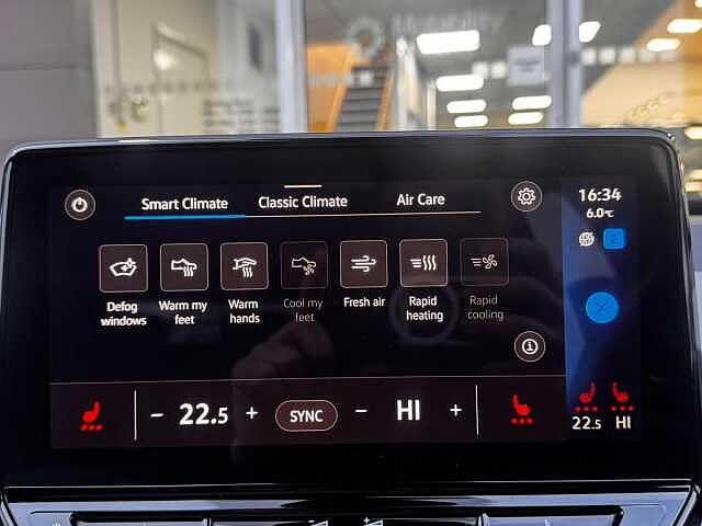 Volkswagen ID.3 Pro Performance 58kWh Family Auto 5dr