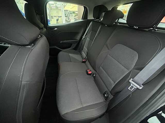 Renault Clio 1.0 TCe Evolution Euro 6 (s/s) 5dr