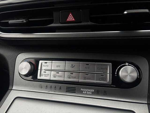 Hyundai KONA 39kWh SE Connect Auto 5dr (10.5kW Charger) Red