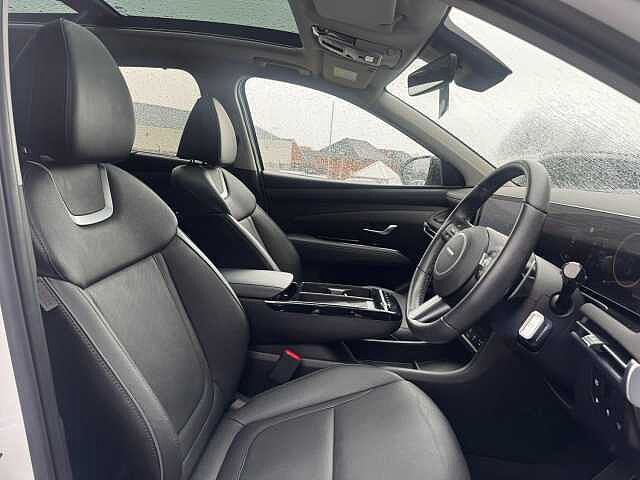 Hyundai TUCSON 1.6 T-GDi 13.8kWh Ultimate Auto Euro 6 (s/s) 5dr White
