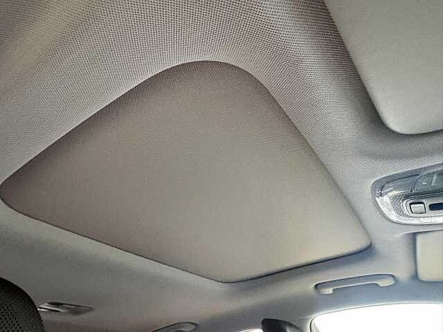 Hyundai KONA 65.4kWh Ultimate Auto 5dr Black