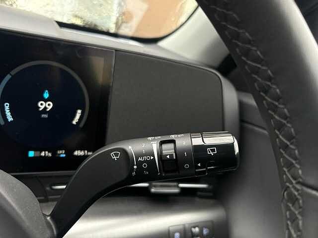 Hyundai KONA 65.4kWh Ultimate Auto 5dr Black