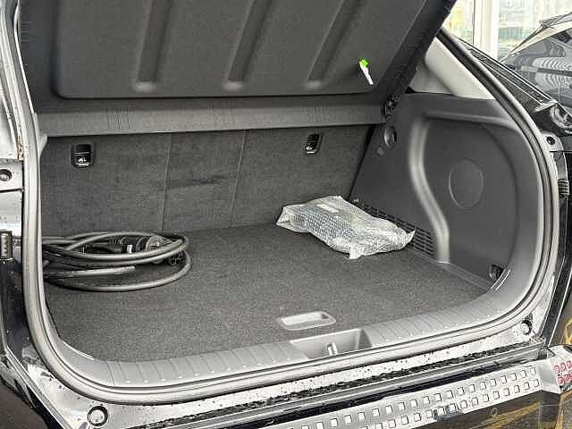 Hyundai KONA 65.4kWh Ultimate Auto 5dr Black